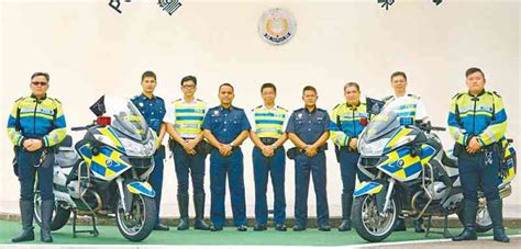 TRAFFIC POLICE DEPARTMENT.